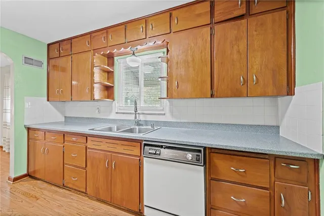 $250,000 | 3025 North 70th Street, Kansas City, KS 66109