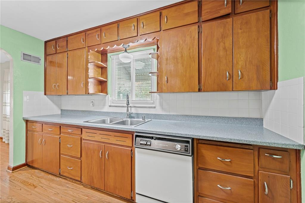 3025 North 70th Street Kansas City, KS 66109 - Photo 17 of 45