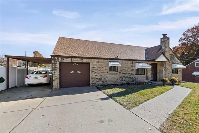 $250,000 | 3025 North 70th Street, Kansas City, KS 66109