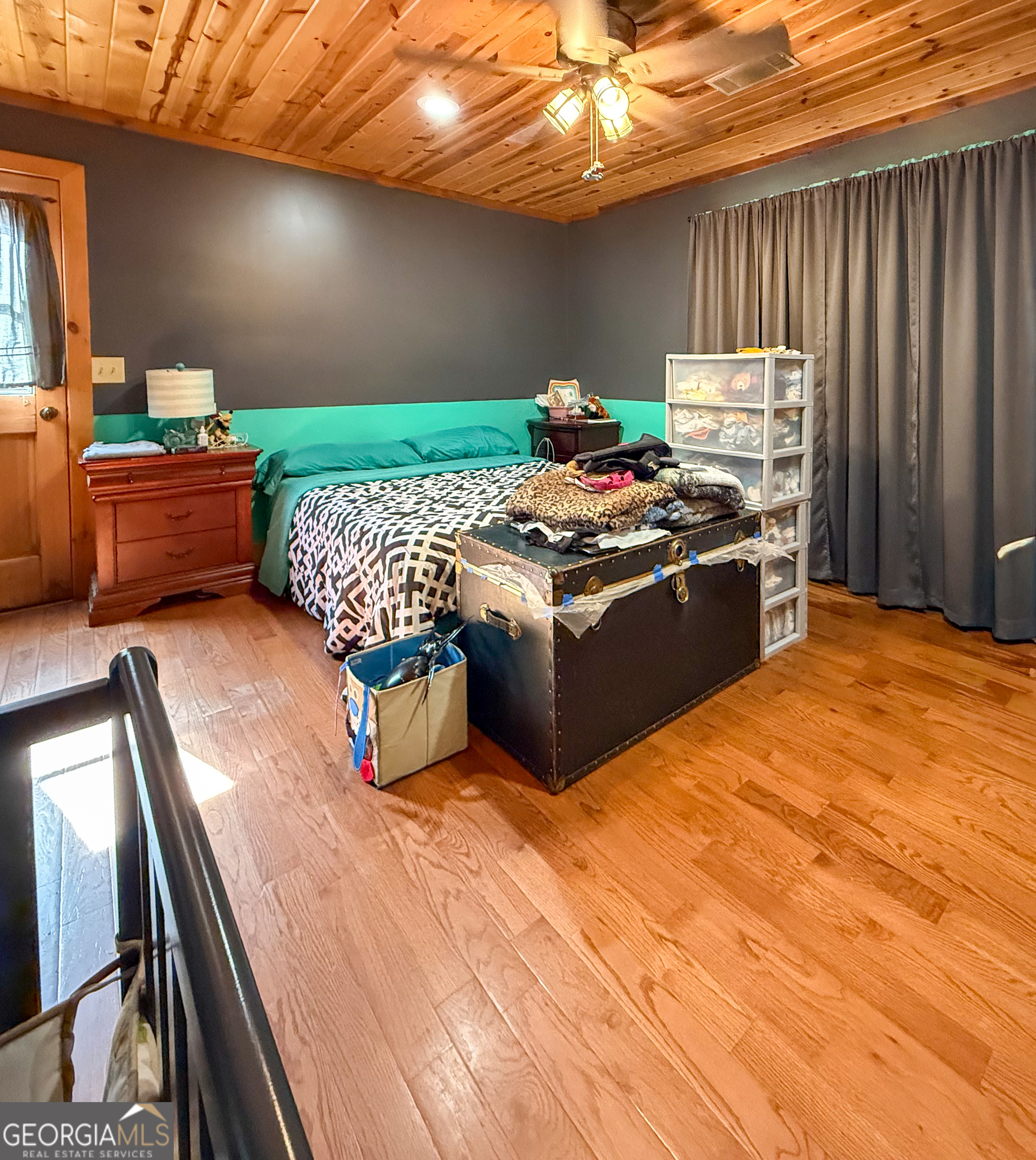 161 Twisting Ridge Trail Demorest, GA 30535 - Photo 17 of 33 a kitchen with stainless steel appliances granite countertop a stove and a refrigerator