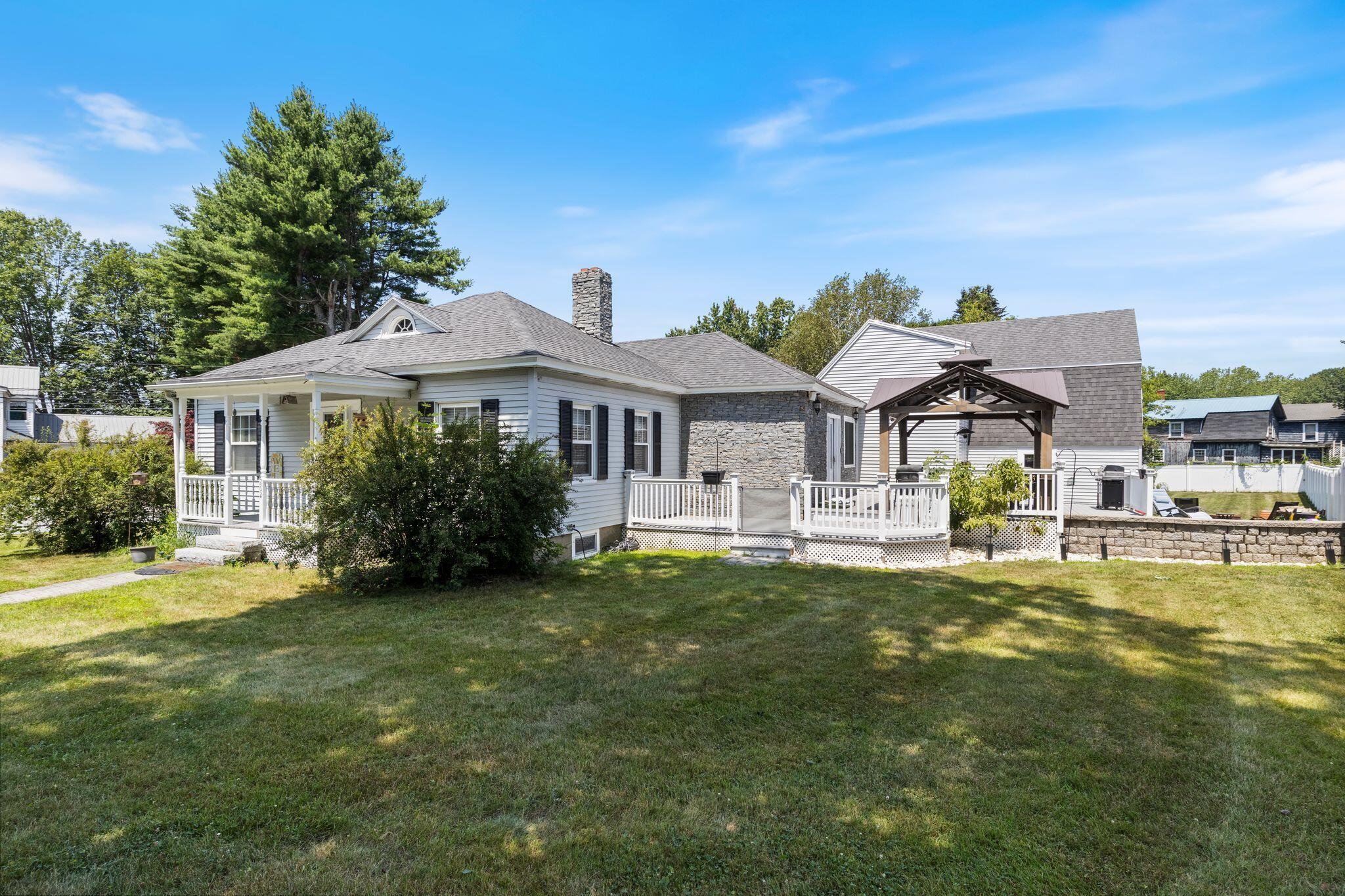 262 South Street Biddeford, ME 04005 - Photo 3 of 19 262_South_St_03