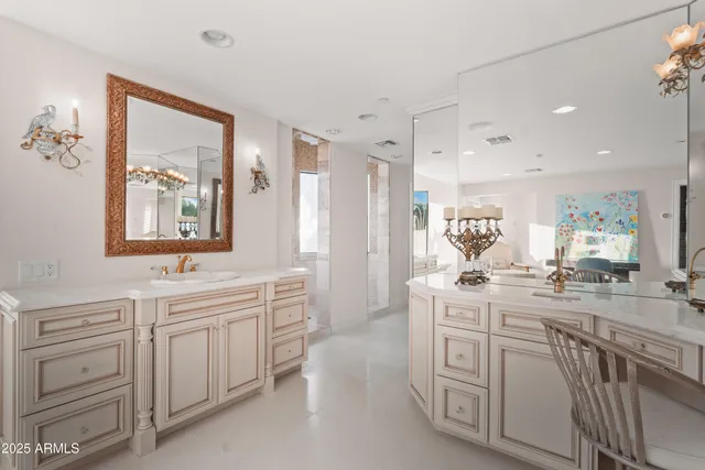 $7,950,000 | 6611 North 64th Place, Paradise Valley, AZ 85253