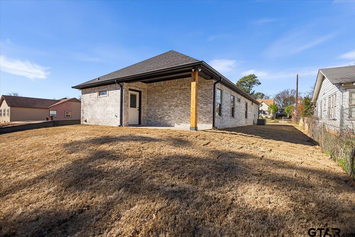 1413 Summit Avenue Tyler, TX 75702 - Photo 29 of 34