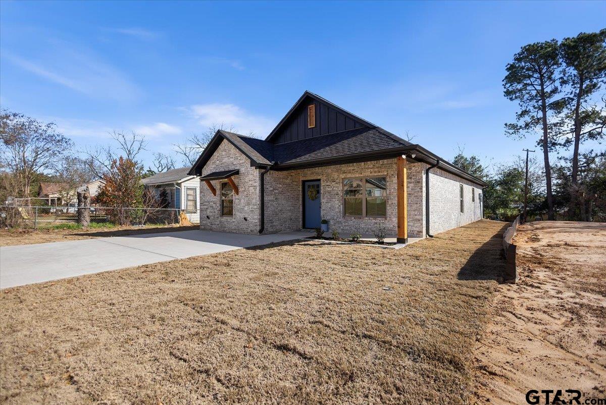 1413 Summit Avenue Tyler, TX 75702 - Photo 3 of 34