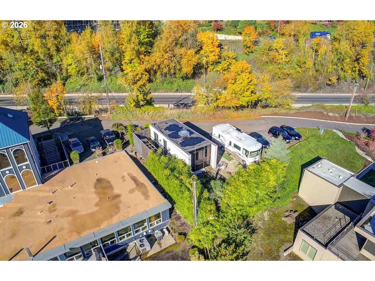 4530 South Kelly Avenue Portland, OR 97239 - Photo 19 of 30 view of a city with lawn chairs