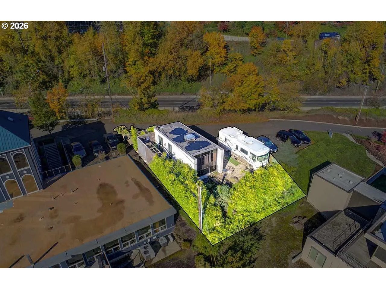 4530 South Kelly Avenue Portland, OR 97239 - Photo 24 of 30 view of a lake with a mountain