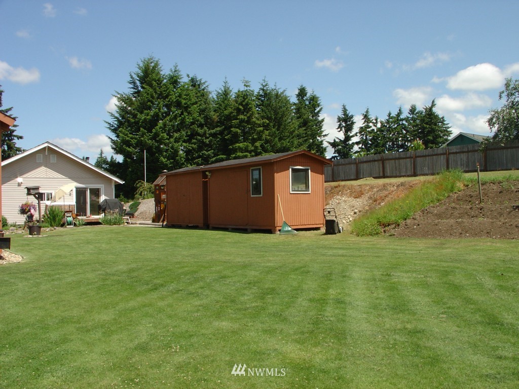 17723 Cook Road Southeast Yelm, WA 98597 - Photo 11 of 17 Gallery Image 11