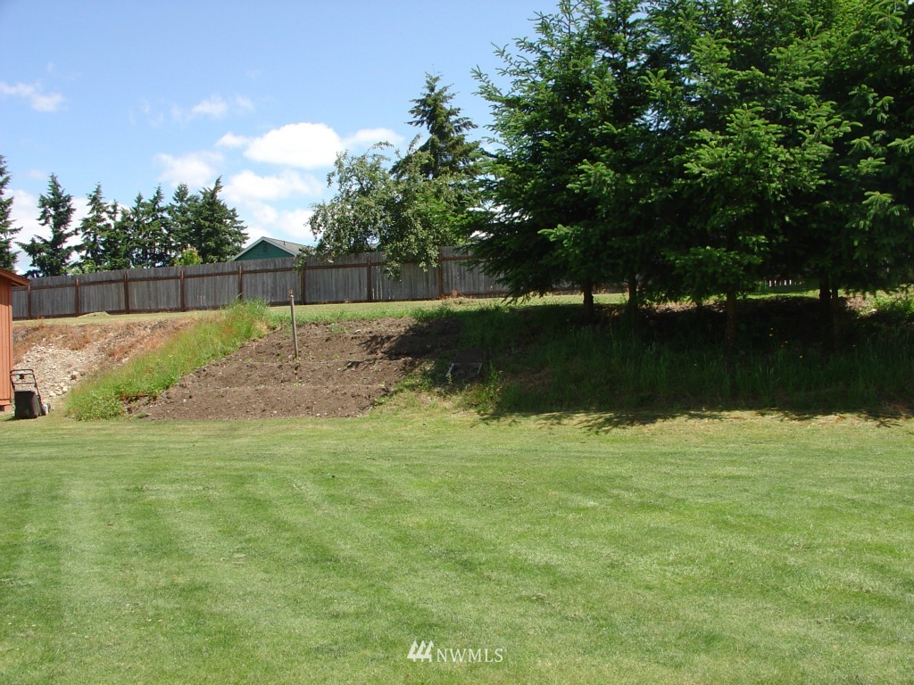 17723 Cook Road Southeast Yelm, WA 98597 - Photo 12 of 17 Gallery Image 12