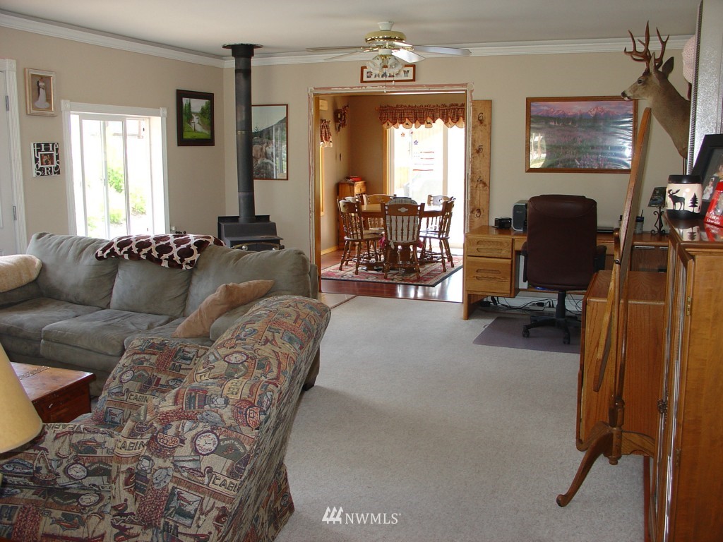 17723 Cook Road Southeast Yelm, WA 98597 - Photo 5 of 17 Gallery Image 5