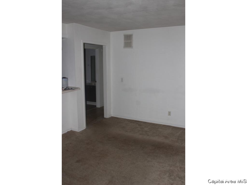 305 Bruns Lane Springfield, IL 62702 - Photo 8 of 14 Gallery Image 8