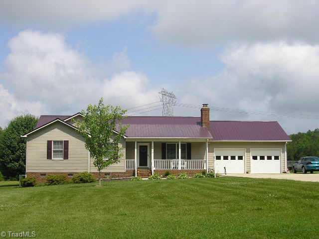 6246 Post Road Thomasville, NC 27360 - Photo 1 of 1 Exterior Front.