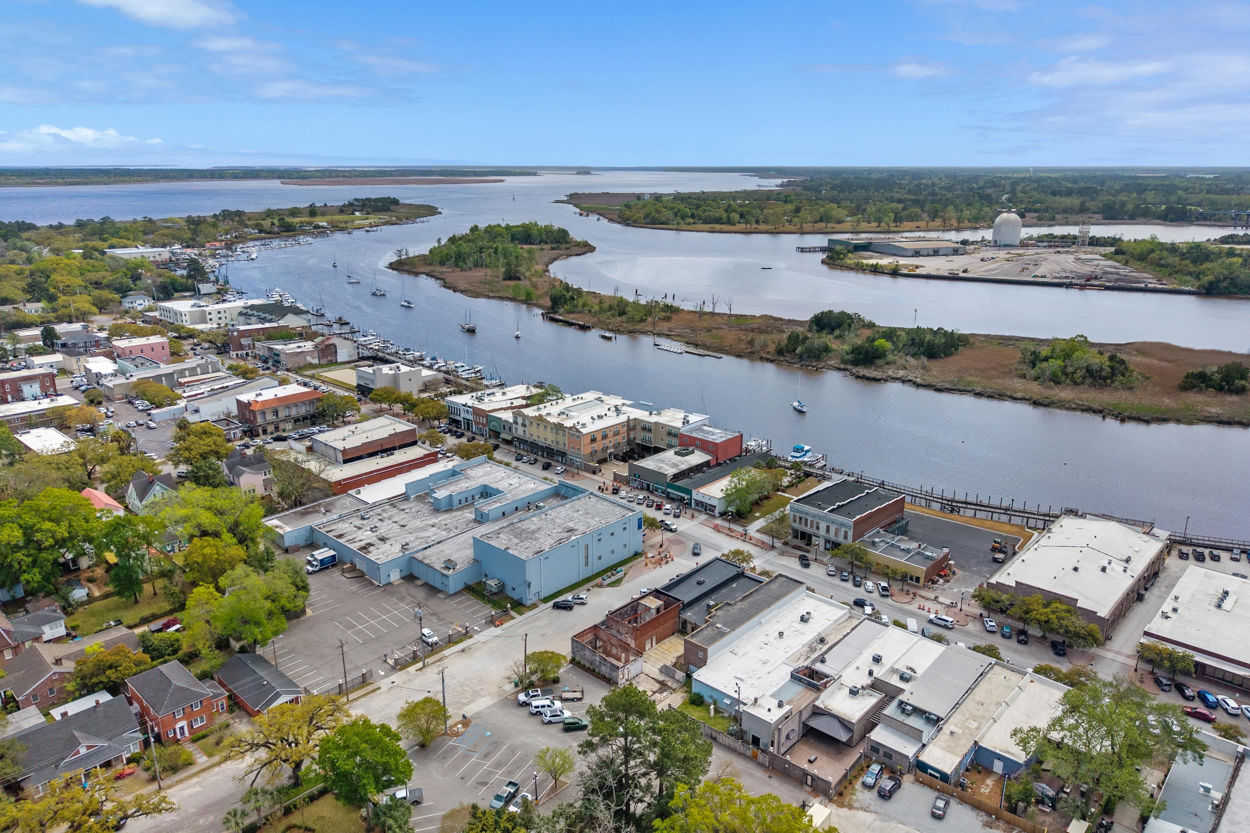 815 Front Street, Unit 2I Georgetown, SC 29440 - Photo 6 of 56