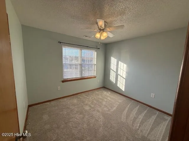 $1,750 | 114 Lawndale Lane, Sneads Ferry, NC 28460