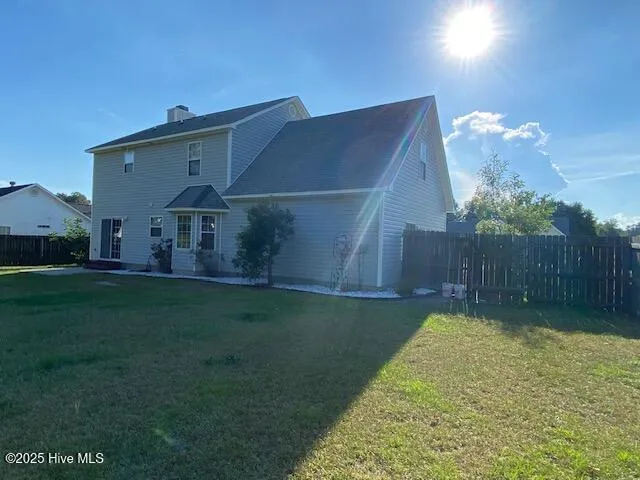 $1,750 | 114 Lawndale Lane, Sneads Ferry, NC 28460