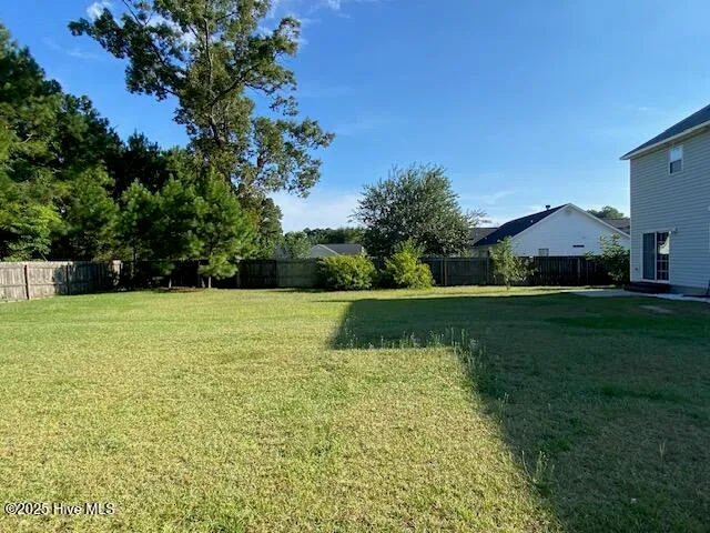 $1,750 | 114 Lawndale Lane, Sneads Ferry, NC 28460