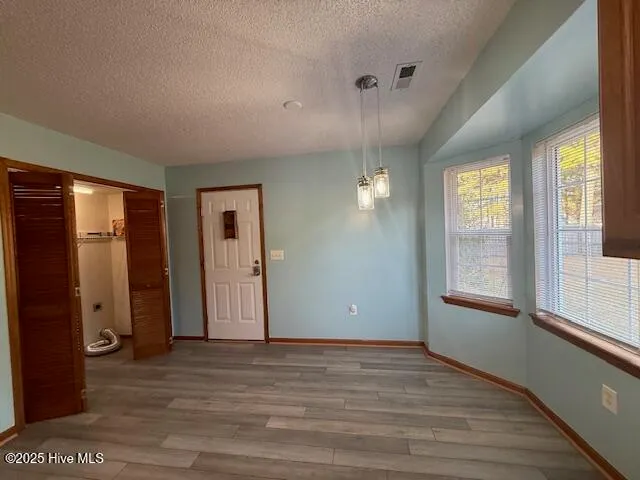 $1,750 | 114 Lawndale Lane, Sneads Ferry, NC 28460