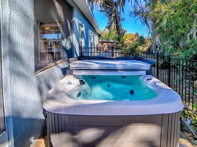 $395,000 | 2652 Grand Island Shores Road, Eustis, FL 32726