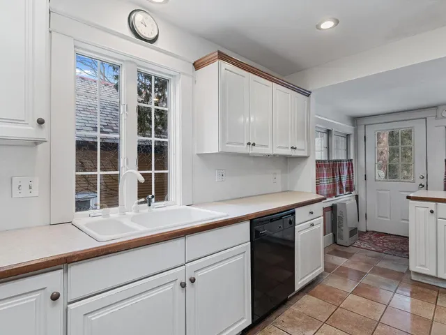 $725,000 | 468 North Street, Burlington, VT 05401