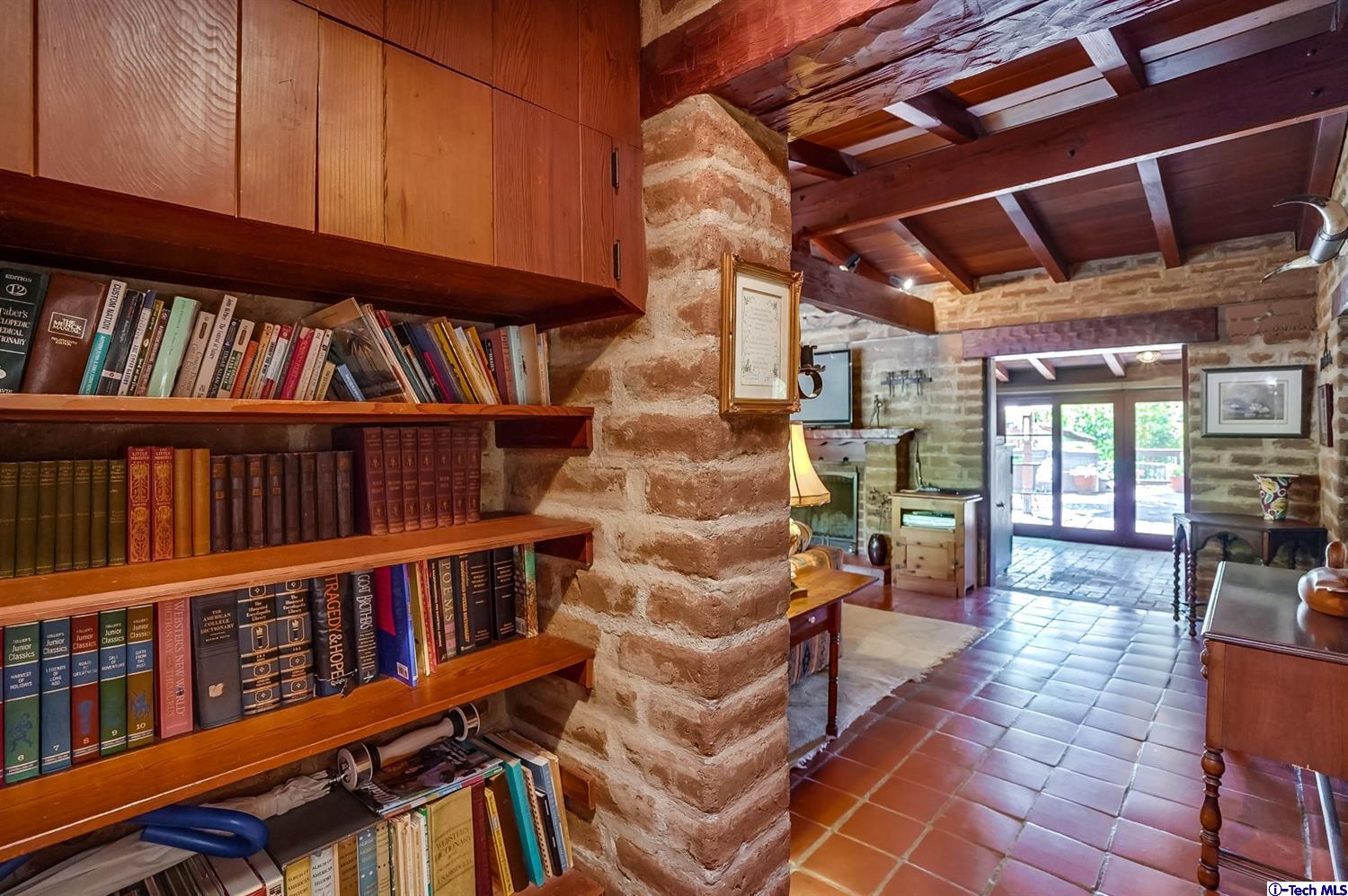 3552 Hollyslope Road Altadena, CA 91001 - Photo 10 of 33 Gallery Image 10