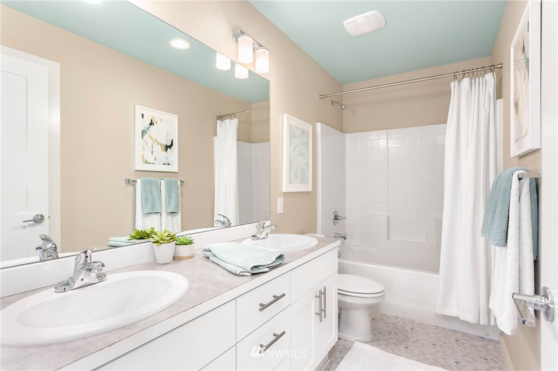 257 Southwest 96th Place Seattle, WA 98106 - Photo 19 of 30 Gallery Image 19