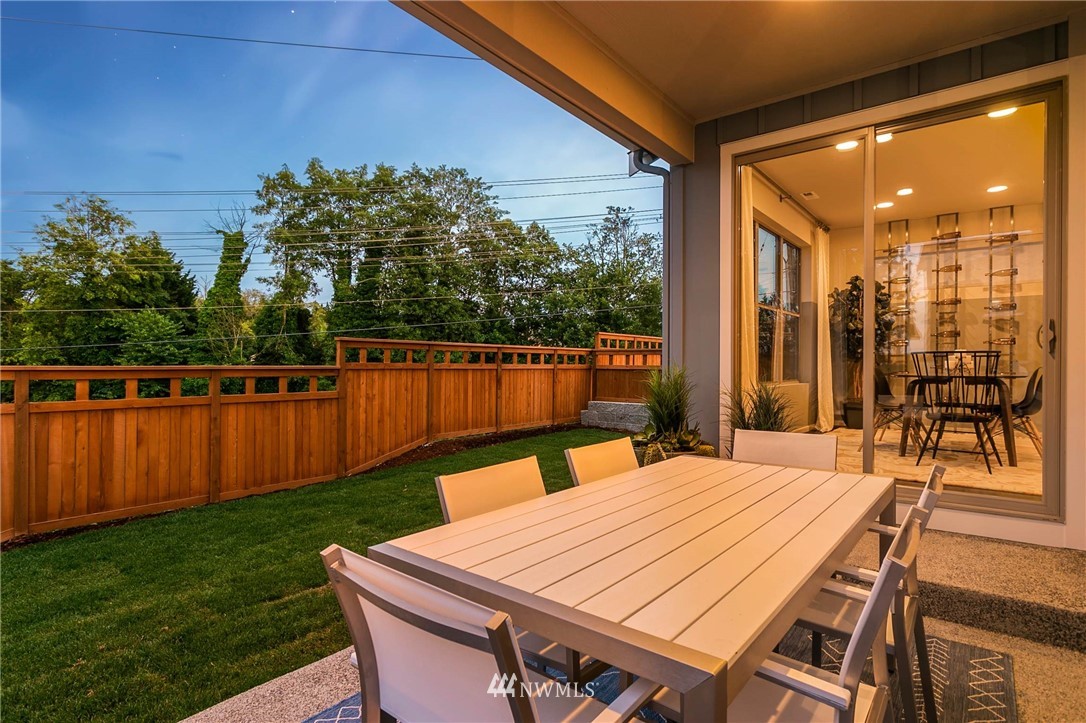 257 Southwest 96th Place Seattle, WA 98106 - Photo 28 of 30 Gallery Image 28