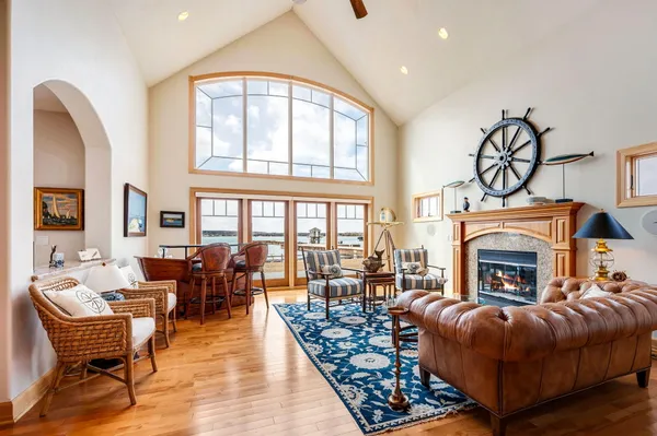 $1,149,000 | 8111 Harbor Lane, Unit 102, Baileys Harbor, WI 54202