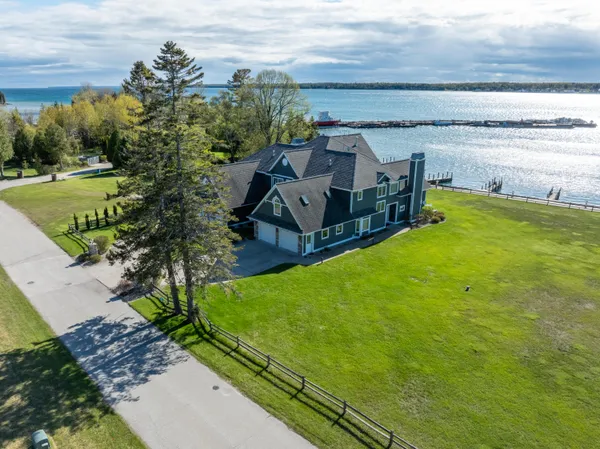 $1,149,000 | 8111 Harbor Lane, Unit 102, Baileys Harbor, WI 54202