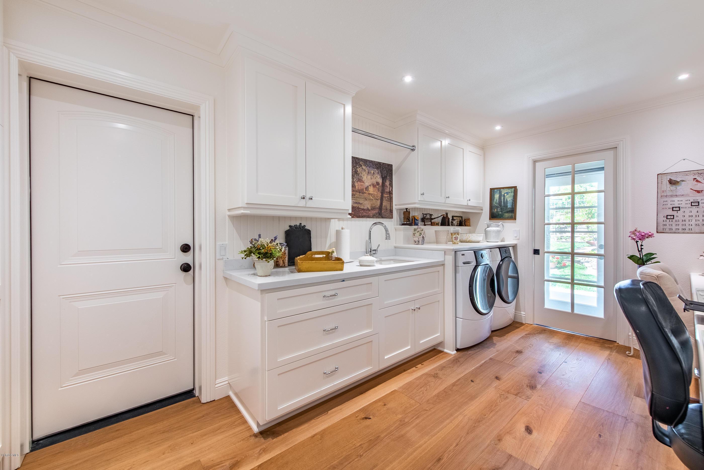270 Longbranch Road Simi Valley, CA 93065 - Photo 19 of 51 270 Longbranch Rd Simi Valley-25
