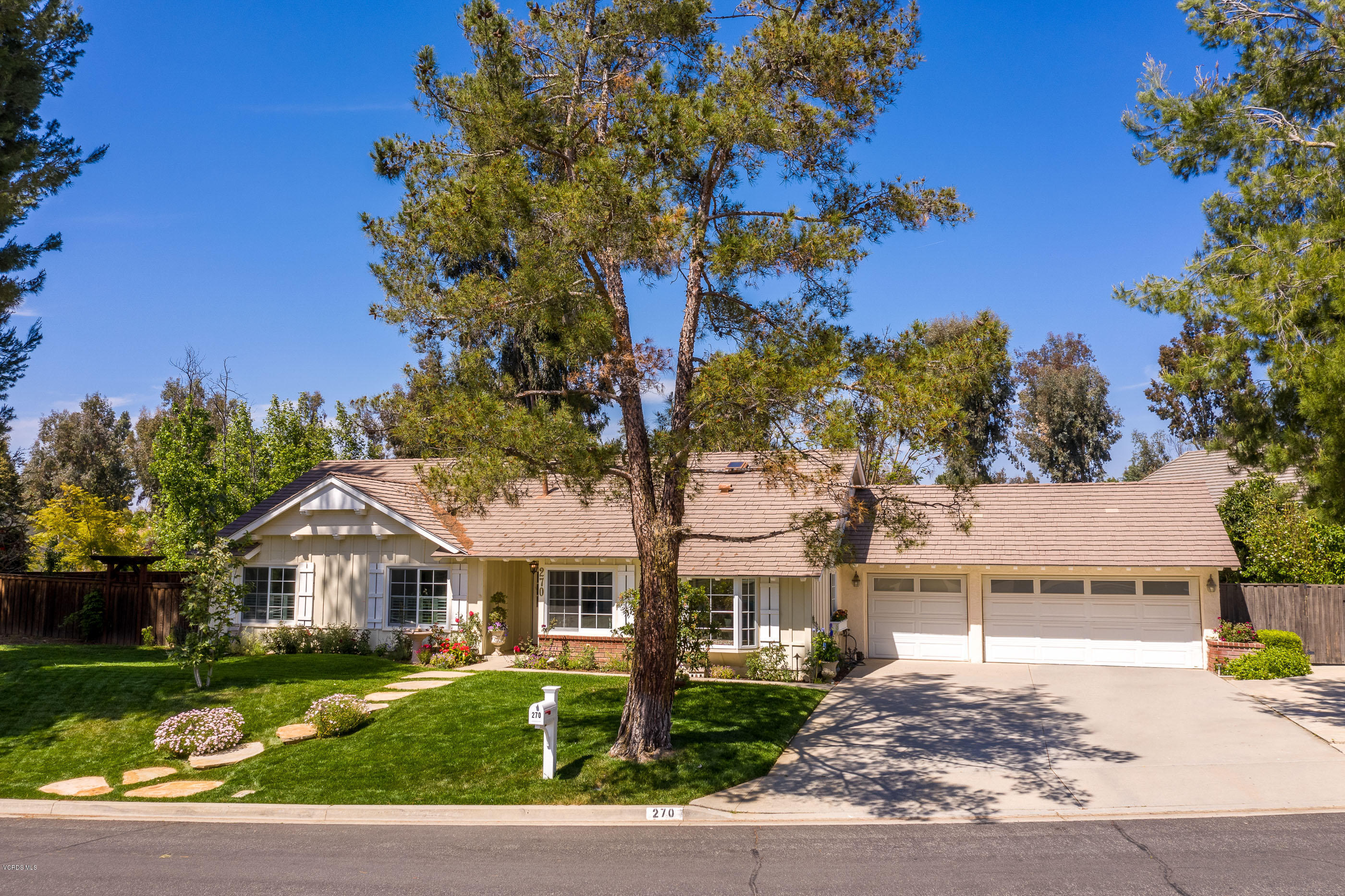 270 Longbranch Road Simi Valley, CA 93065 - Photo 3 of 51 270 Longbranch Rd Simi Valley-2