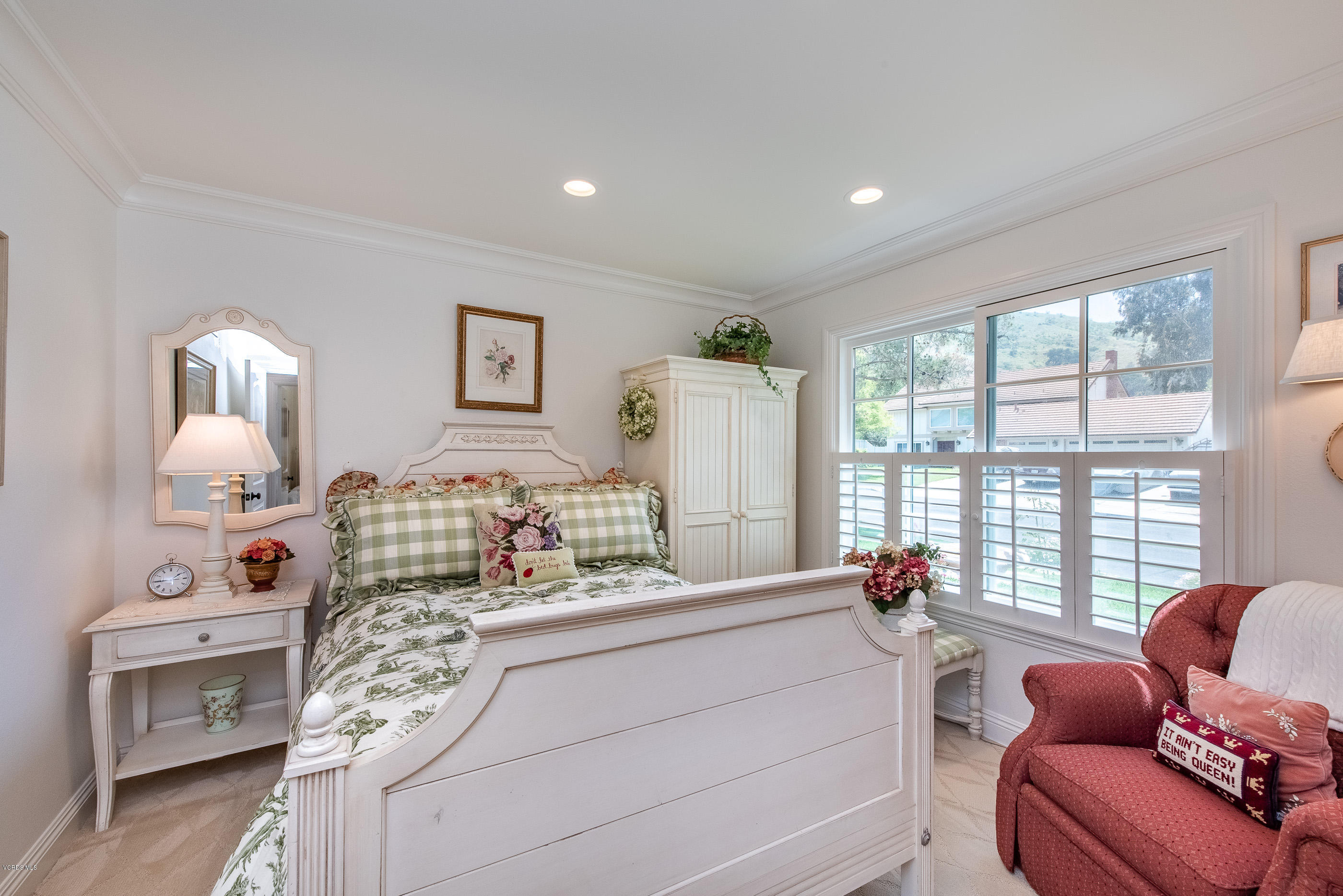 270 Longbranch Road Simi Valley, CA 93065 - Photo 22 of 51 270 Longbranch Rd Simi Valley-28