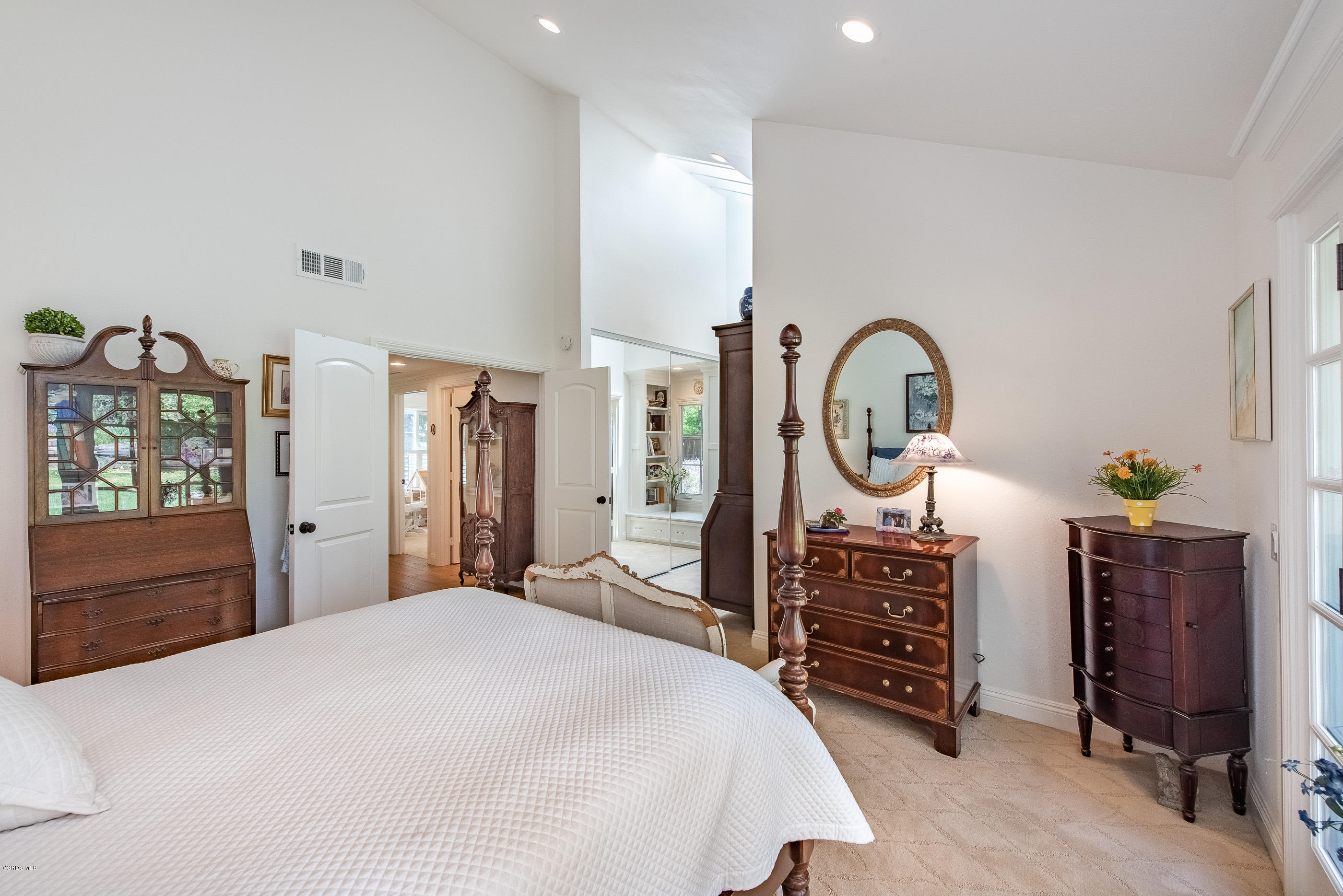 270 Longbranch Road Simi Valley, CA 93065 - Photo 24 of 51 270 Longbranch Rd Simi Valley-30