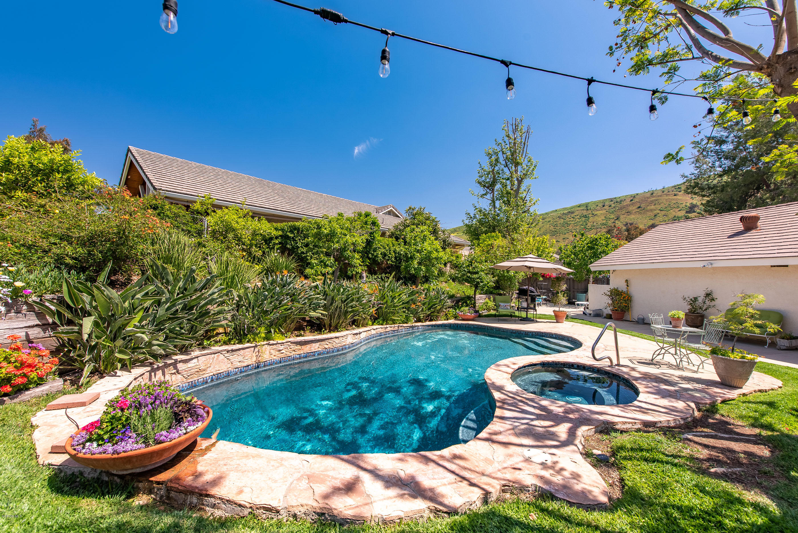 270 Longbranch Road Simi Valley, CA 93065 - Photo 31 of 51 270 Longbranch Rd Simi Valley-37