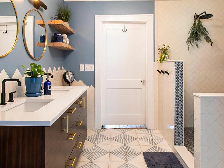 2061 Medway Road Charleston, SC 29412 - Photo 10 of 29 Bathroom 1