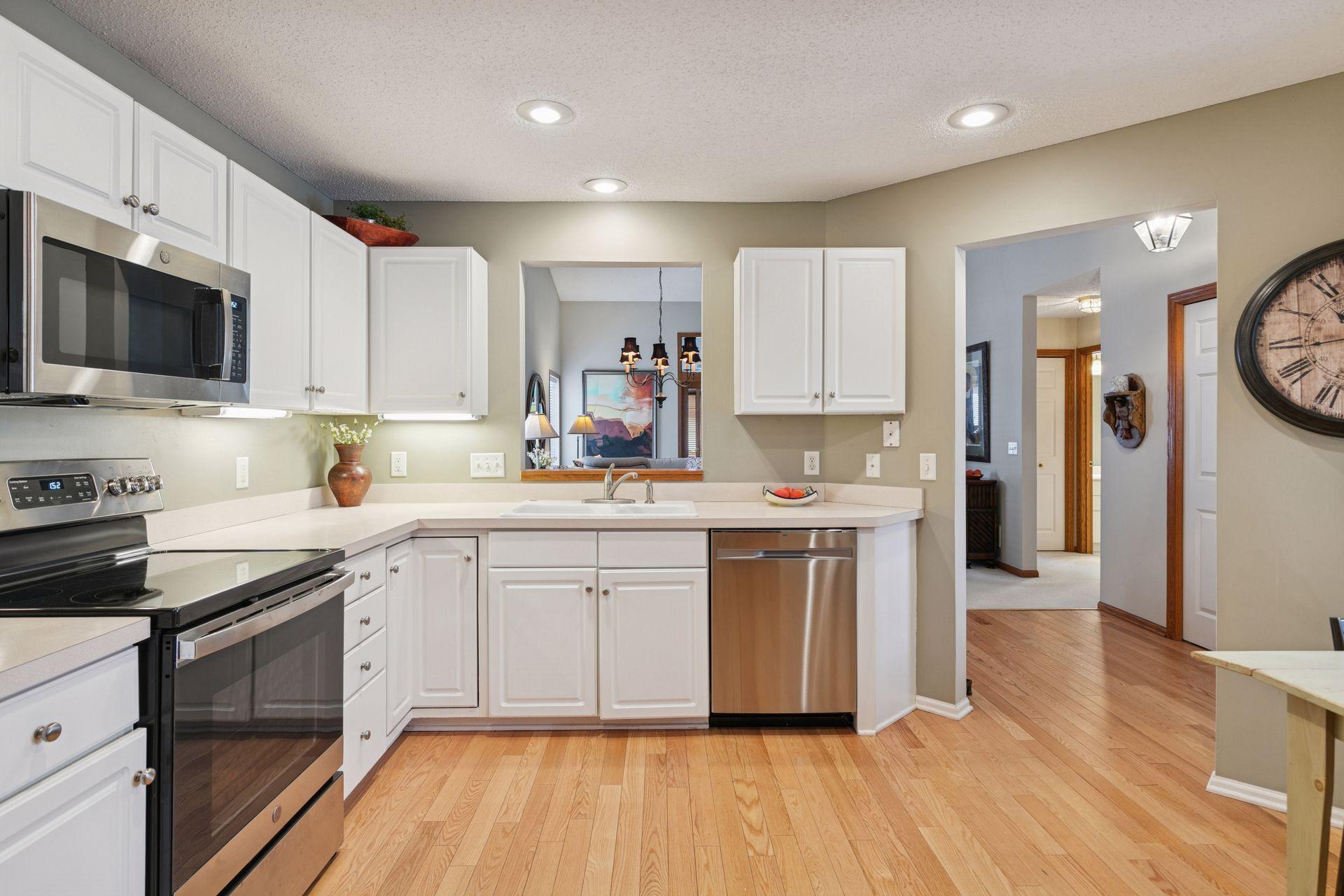 13136 Falcons Way Savage, MN 55378 - Photo 16 of 35