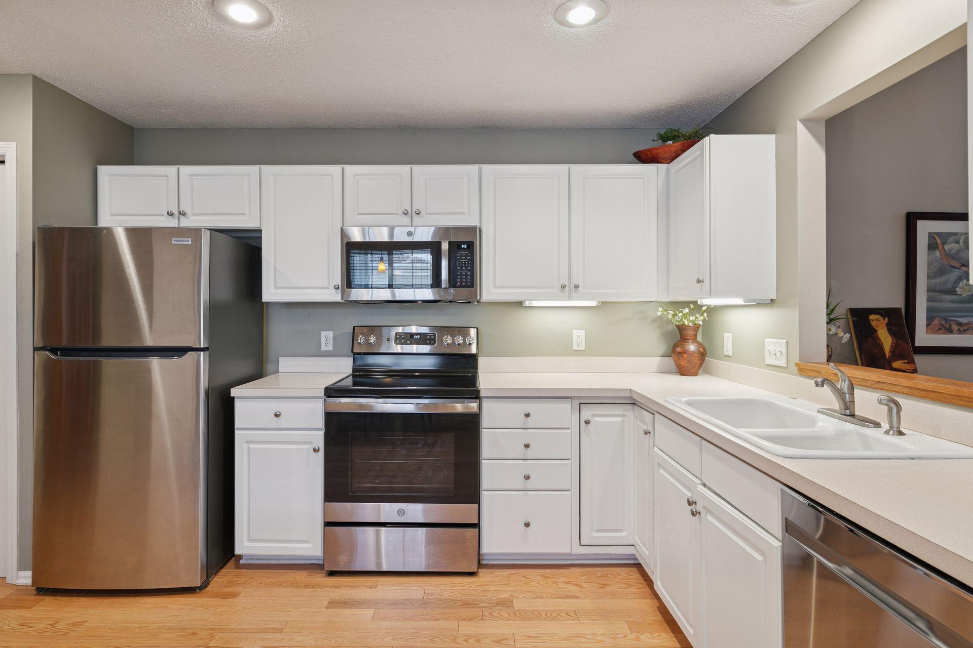 13136 Falcons Way Savage, MN 55378 - Photo 18 of 35