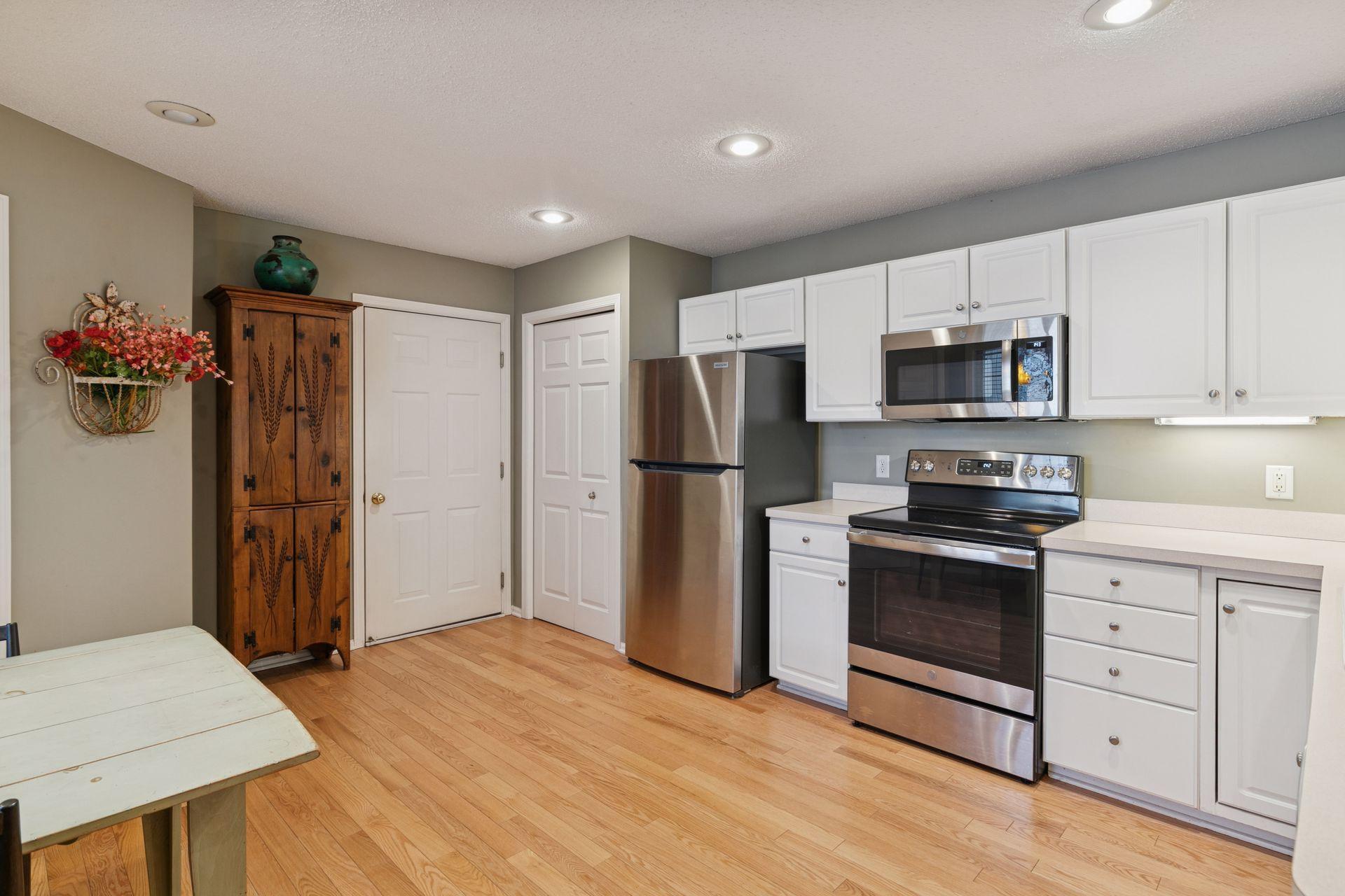 13136 Falcons Way Savage, MN 55378 - Photo 19 of 35