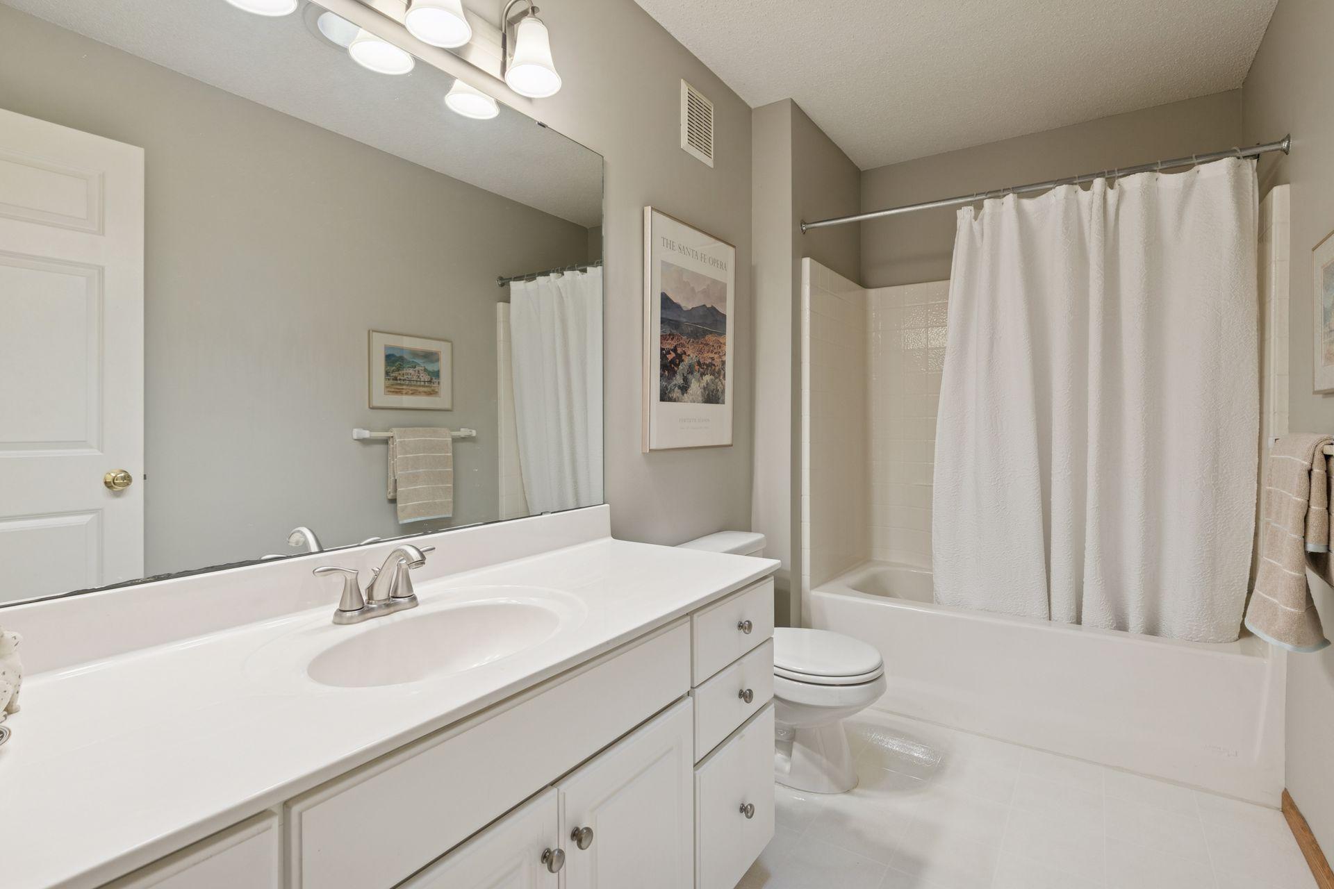 13136 Falcons Way Savage, MN 55378 - Photo 23 of 35