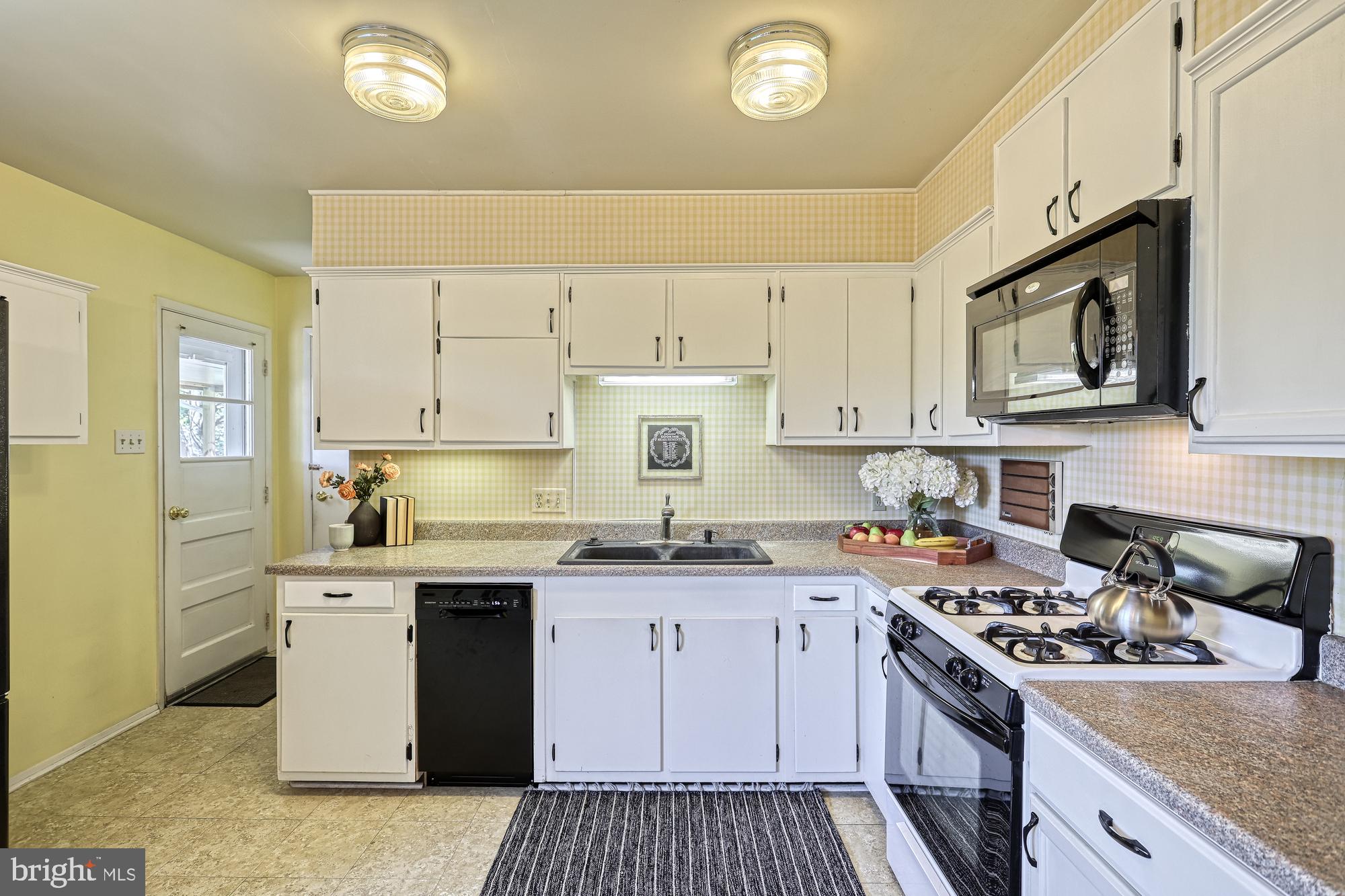 536 Donegal Springs Road Mount Joy, PA 17552 - Photo 9 of 53 Gallery Image 9
