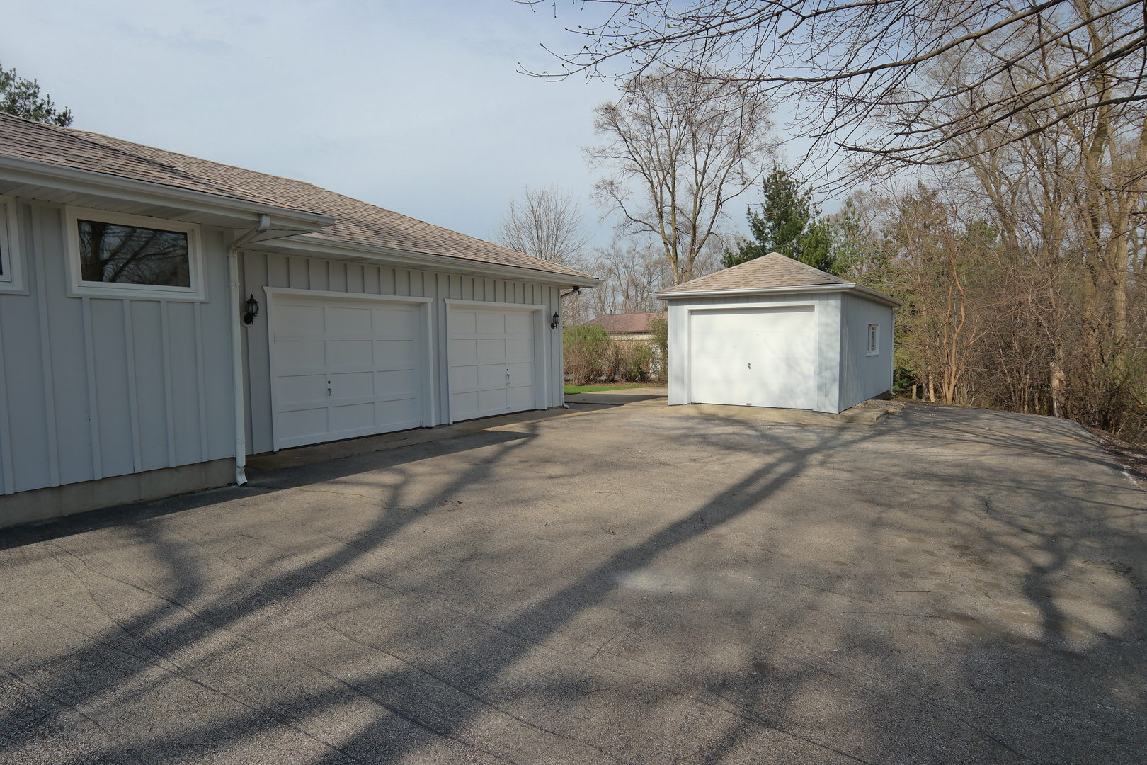 3516 Lily Pond Road Woodstock, IL 60098 - Photo 3 of 20 a view of a house with a yard