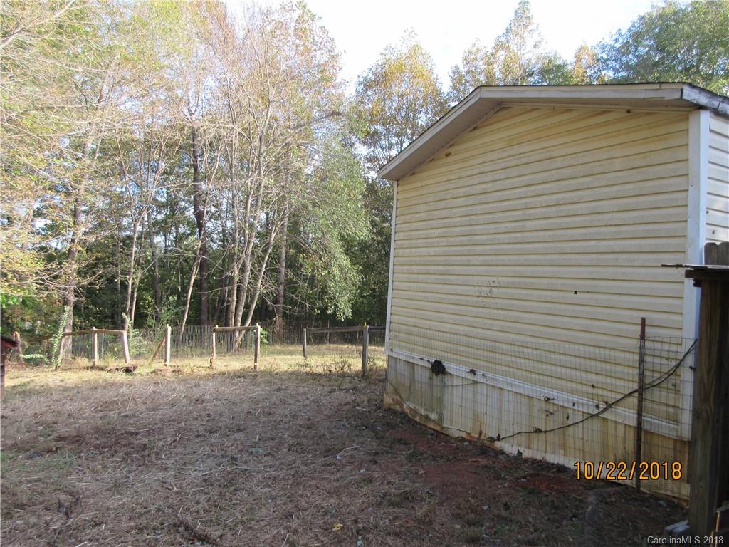 287 King Stepp Road Mill Spring, NC 28756 - Photo 5 of 9