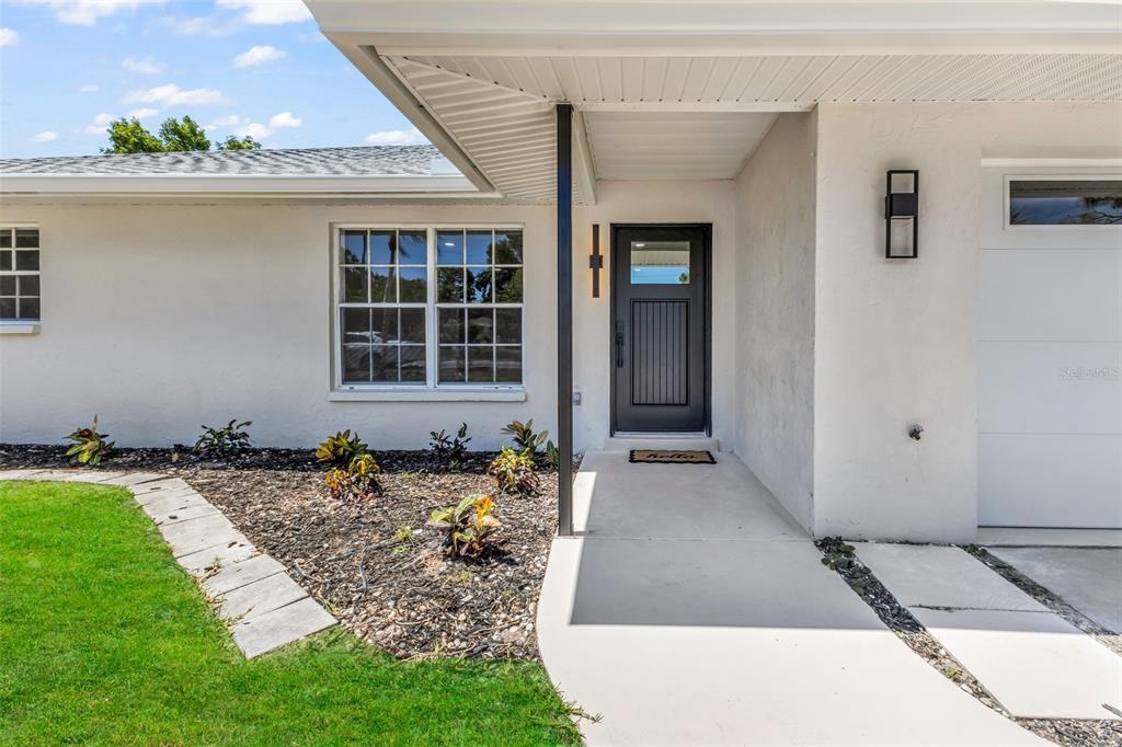 855 Morningside Road Venice, FL 34293 - Photo 3 of 41