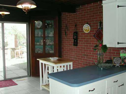 2740 Mt Royal Road Pittsburgh, PA 15217 - Photo 5 of 8 Gallery Image 5