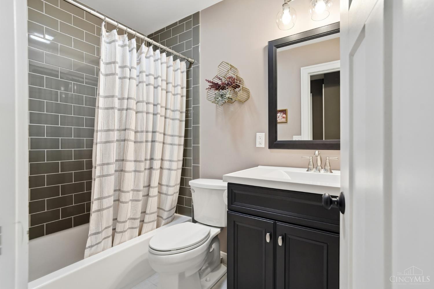 4193 Muchmore Road Cincinnati, OH 45227 - Photo 25 of 67 Gallery Image 25