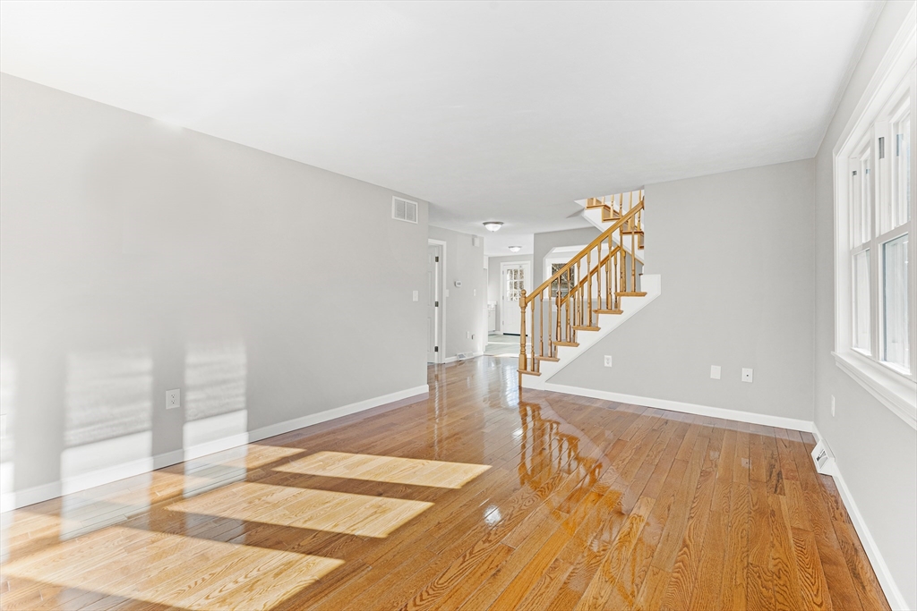 16 Pines Road Billerica, MA 01821 - Photo 11 of 41 Gallery Image 11