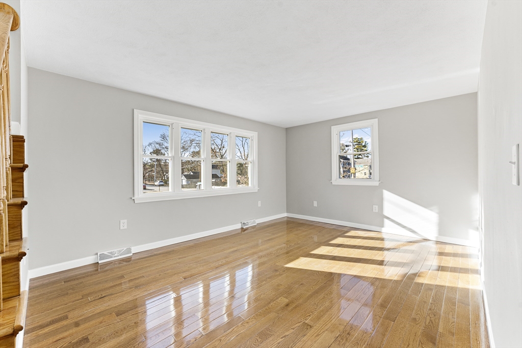 16 Pines Road Billerica, MA 01821 - Photo 13 of 41 Gallery Image 13