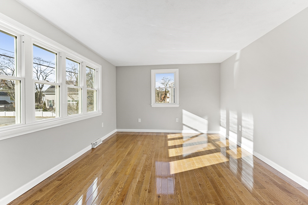 16 Pines Road Billerica, MA 01821 - Photo 14 of 41 Gallery Image 14