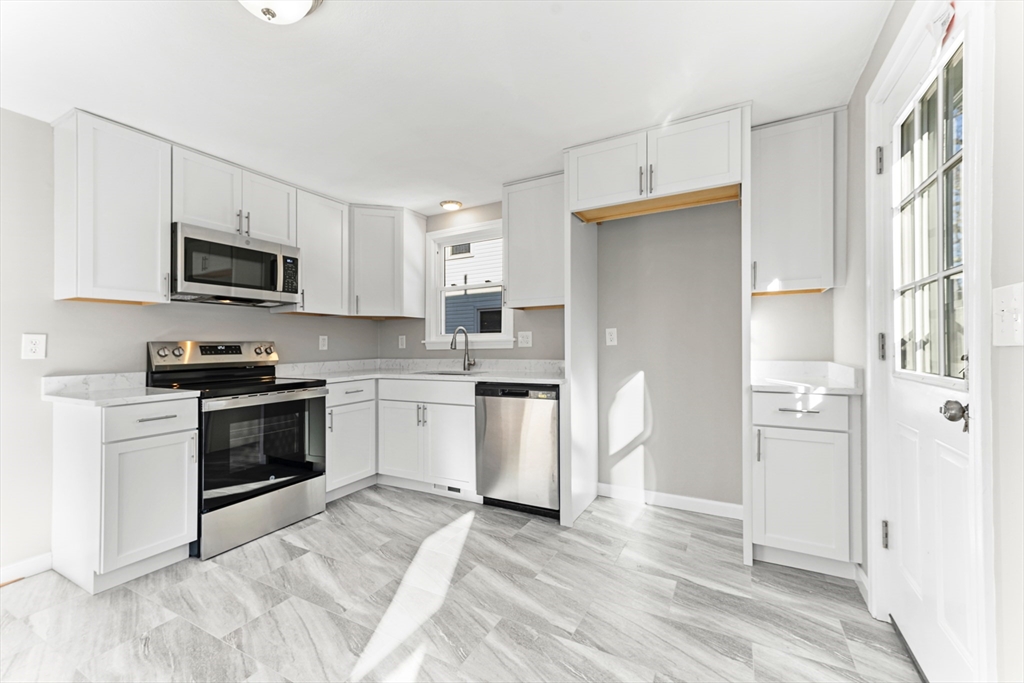 16 Pines Road Billerica, MA 01821 - Photo 20 of 41 Gallery Image 20