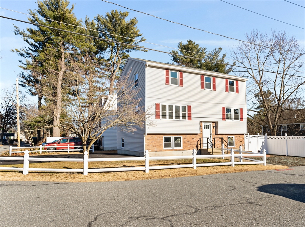 16 Pines Road Billerica, MA 01821 - Photo 3 of 41 Gallery Image 3
