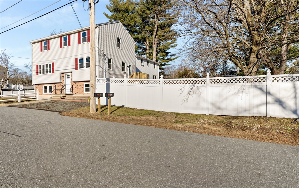 16 Pines Road Billerica, MA 01821 - Photo 4 of 41 Gallery Image 4