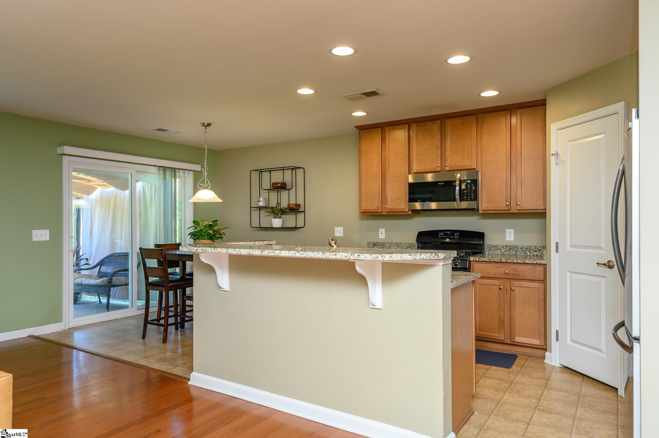 30 Shale Court Greenville, SC 29607 - Photo 12 of 28 Gallery Image 12